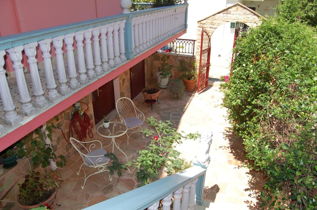 Alkyoni Apartments & Studios Poros  Exterior photo