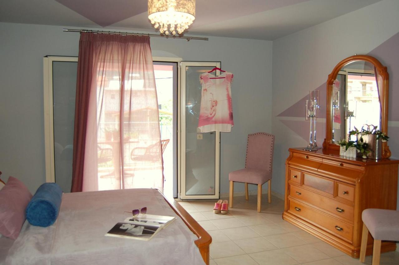 Alkyoni Apartments & Studios Poros  Exterior photo