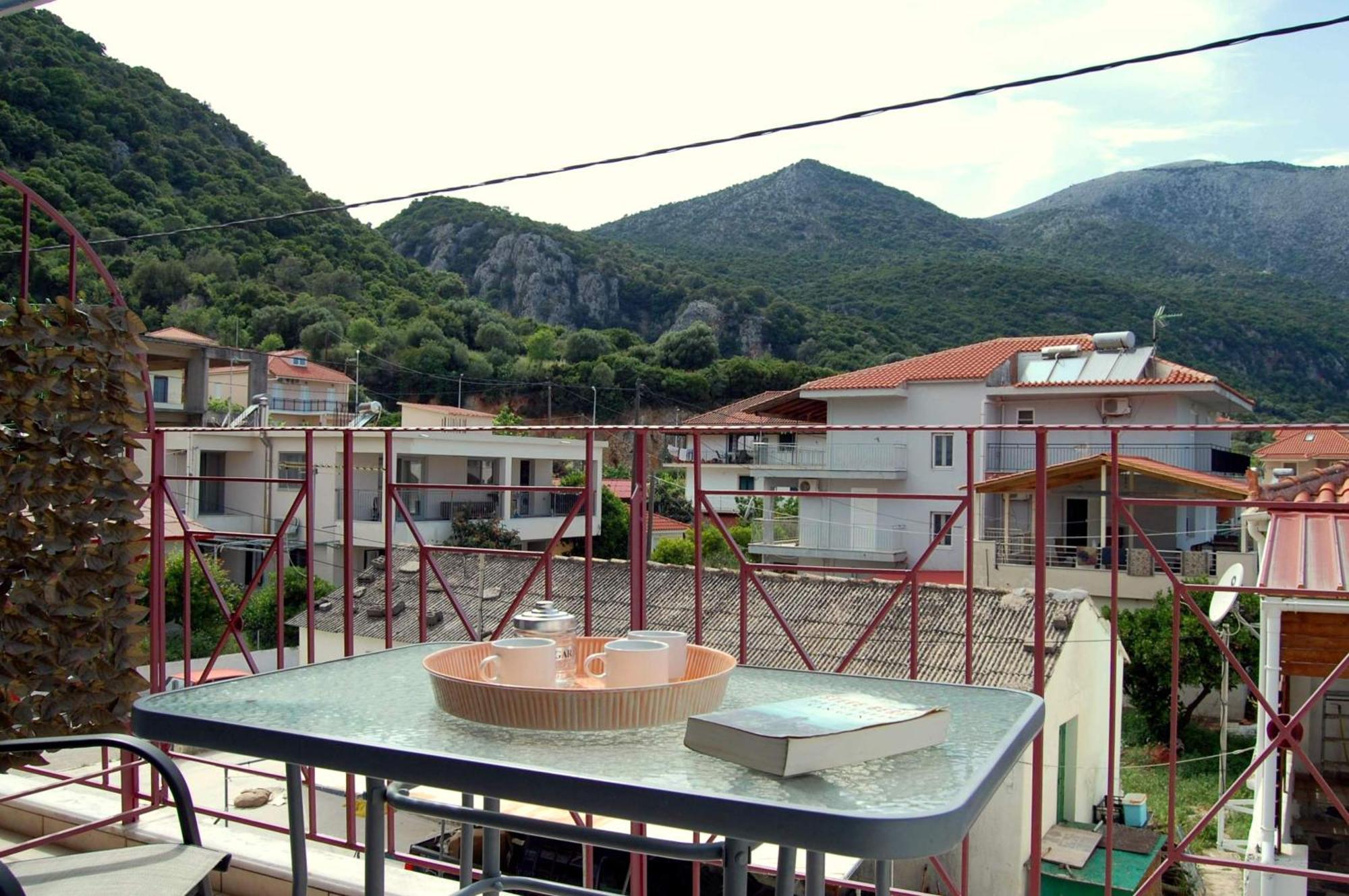 Alkyoni Apartments & Studios Poros  Exterior photo