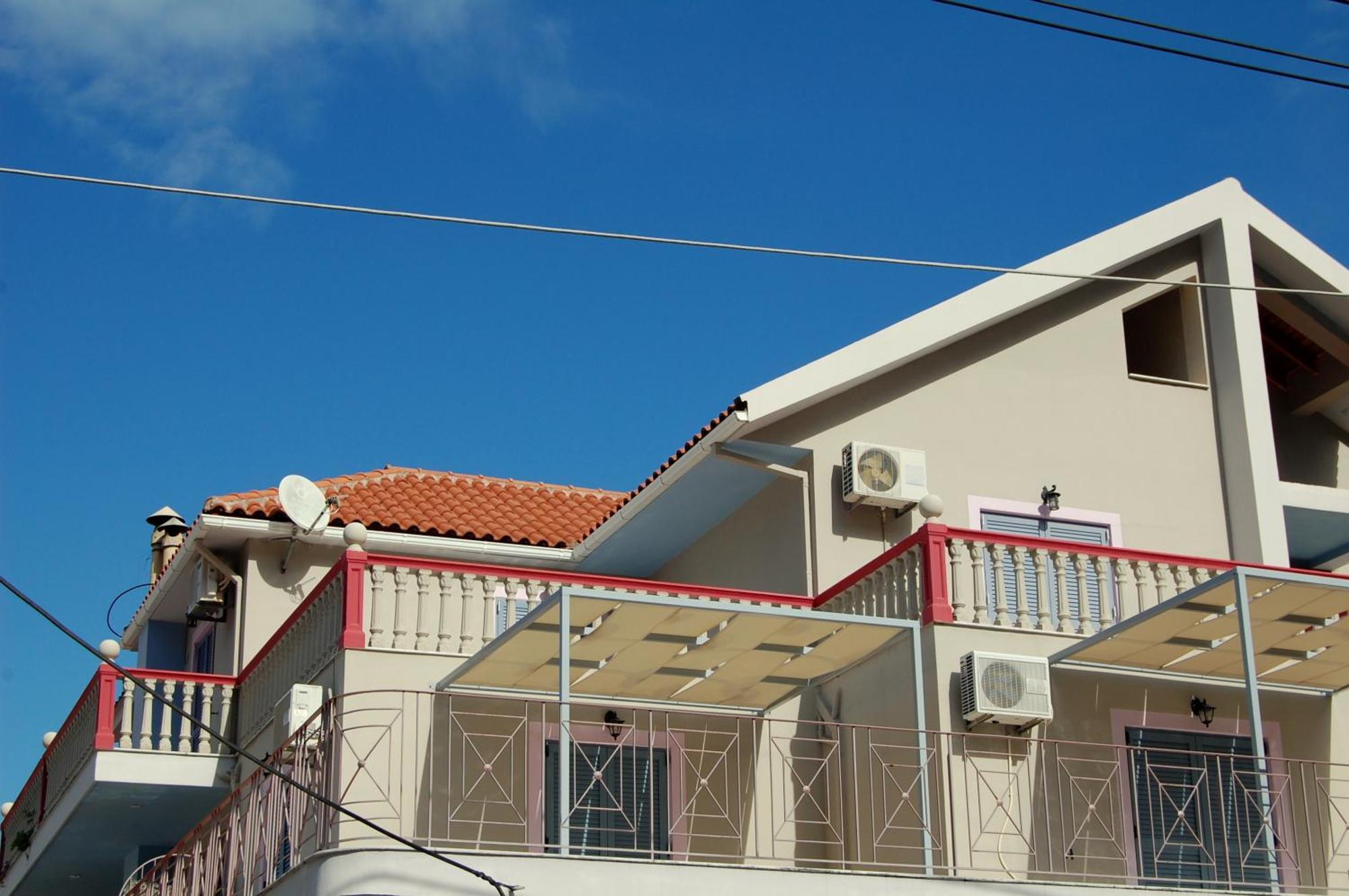 Alkyoni Apartments & Studios Poros  Exterior photo